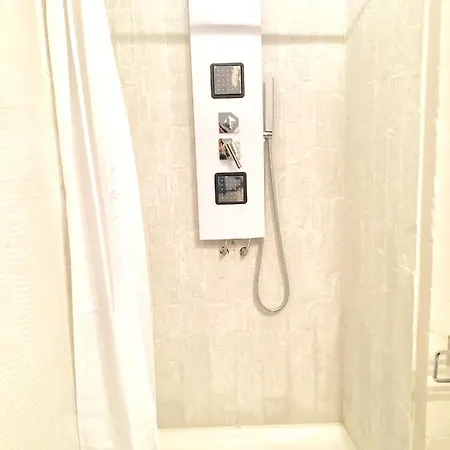 Apartment One Bedroom With View At